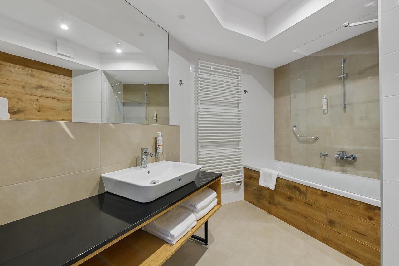 Aparthotel Termy Uniejow Εξωτερικό φωτογραφία