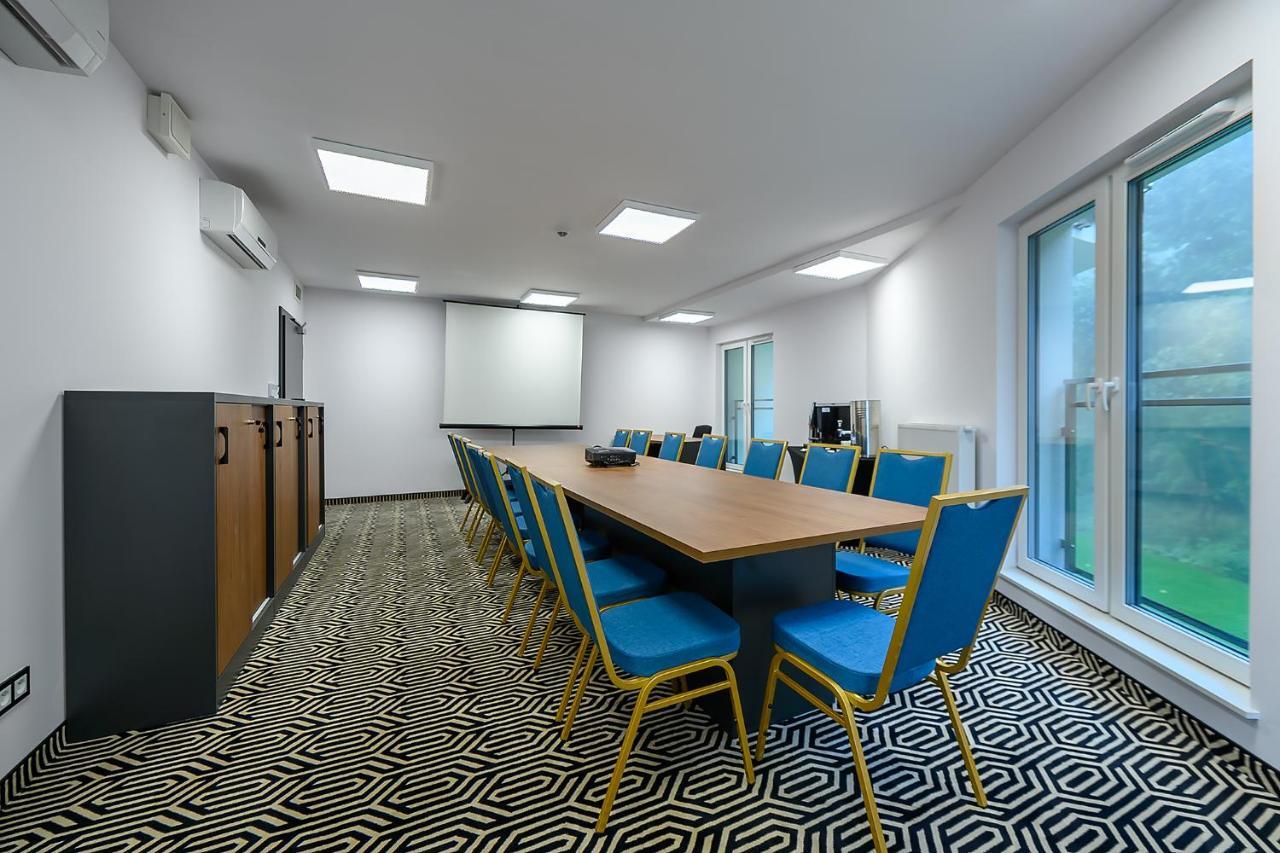 Aparthotel Termy Uniejow Εξωτερικό φωτογραφία